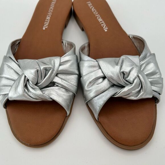 Franco Fortini silver flats, size 8 - Picture 2 of 4
